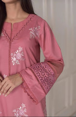WHITE FLOWER 3PCs – Delicate Charm in Baby Pink